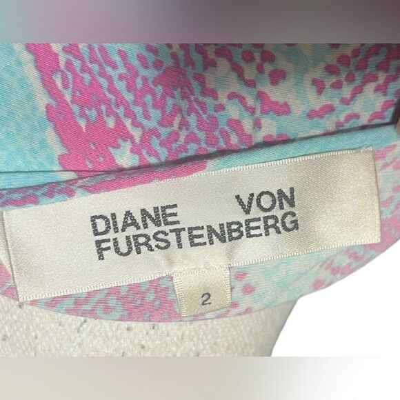 Diane Von Furstenberg Blouse Silk Long Sleeve Python Marci Plunge Size 2 - Picture 5 of 6